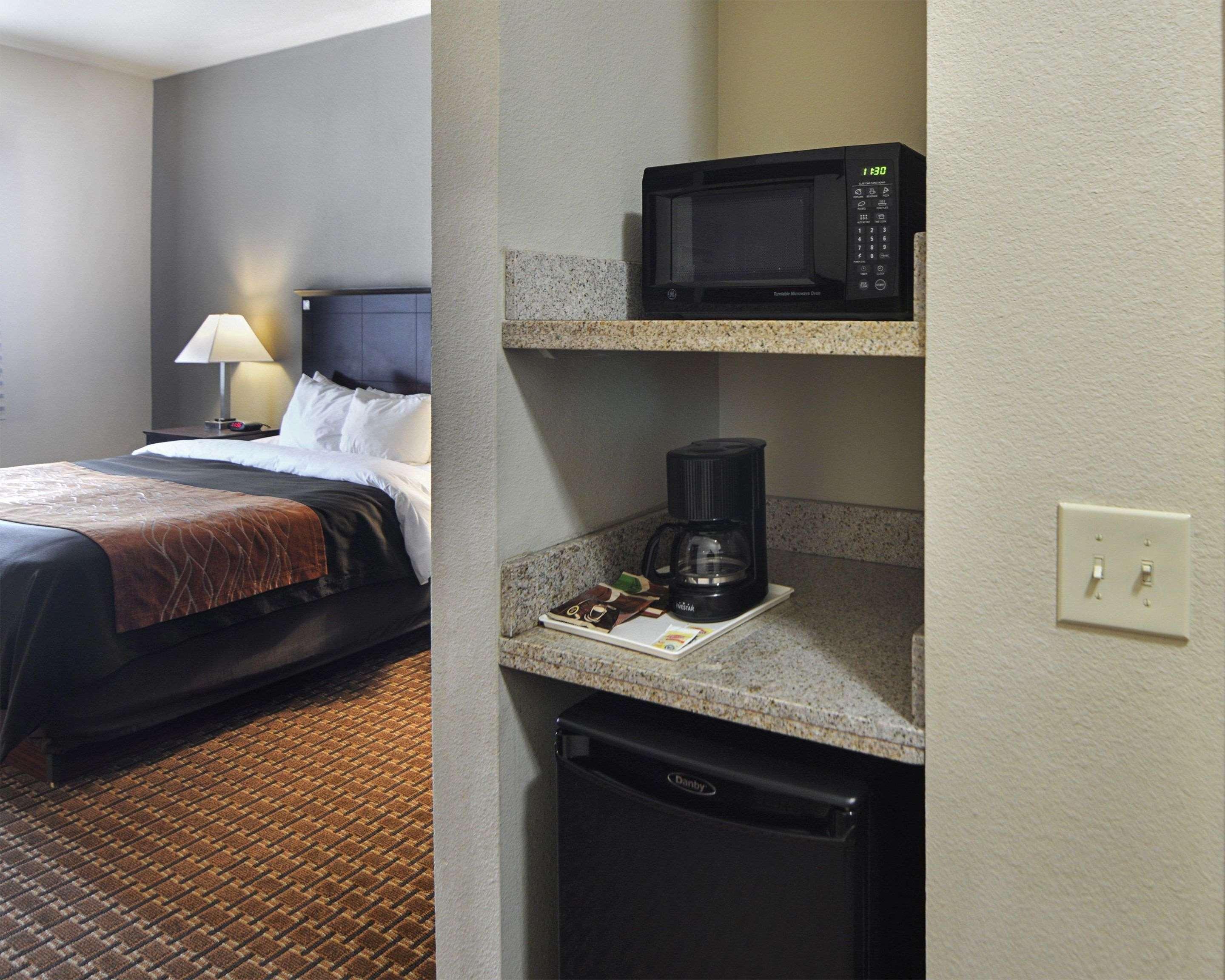 Comfort Inn & Suites Near Lake Lewisville Corinth Extérieur photo