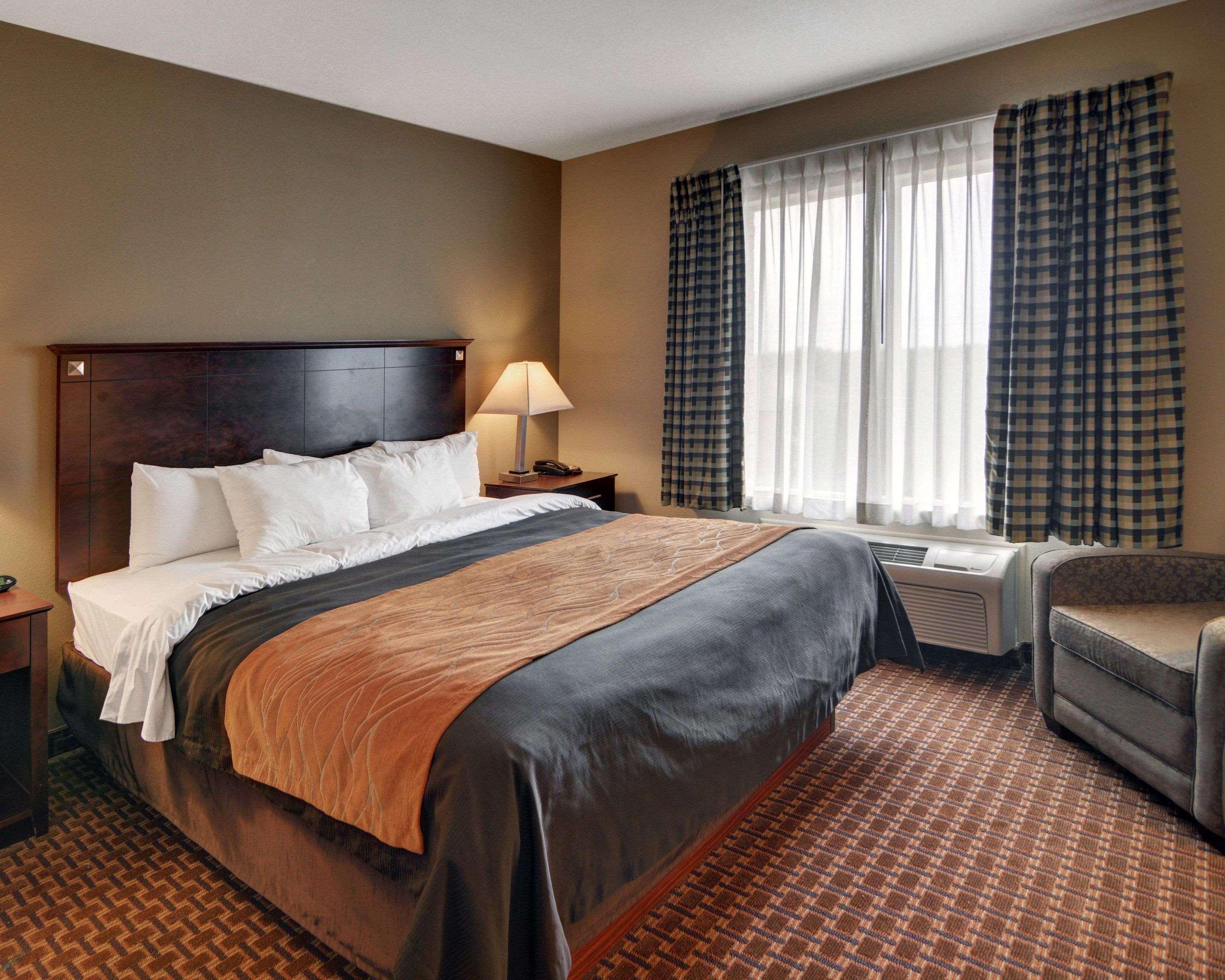 Comfort Inn & Suites Near Lake Lewisville Corinth Extérieur photo
