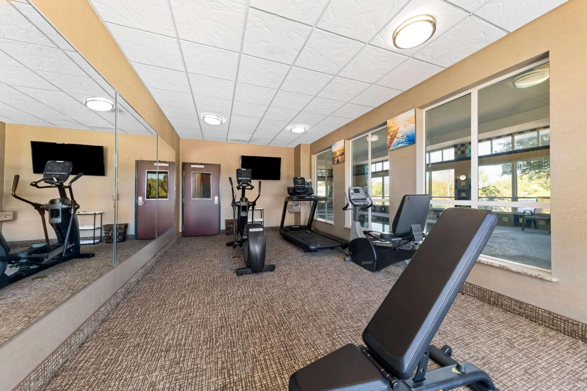 Comfort Inn & Suites Near Lake Lewisville Corinth Extérieur photo