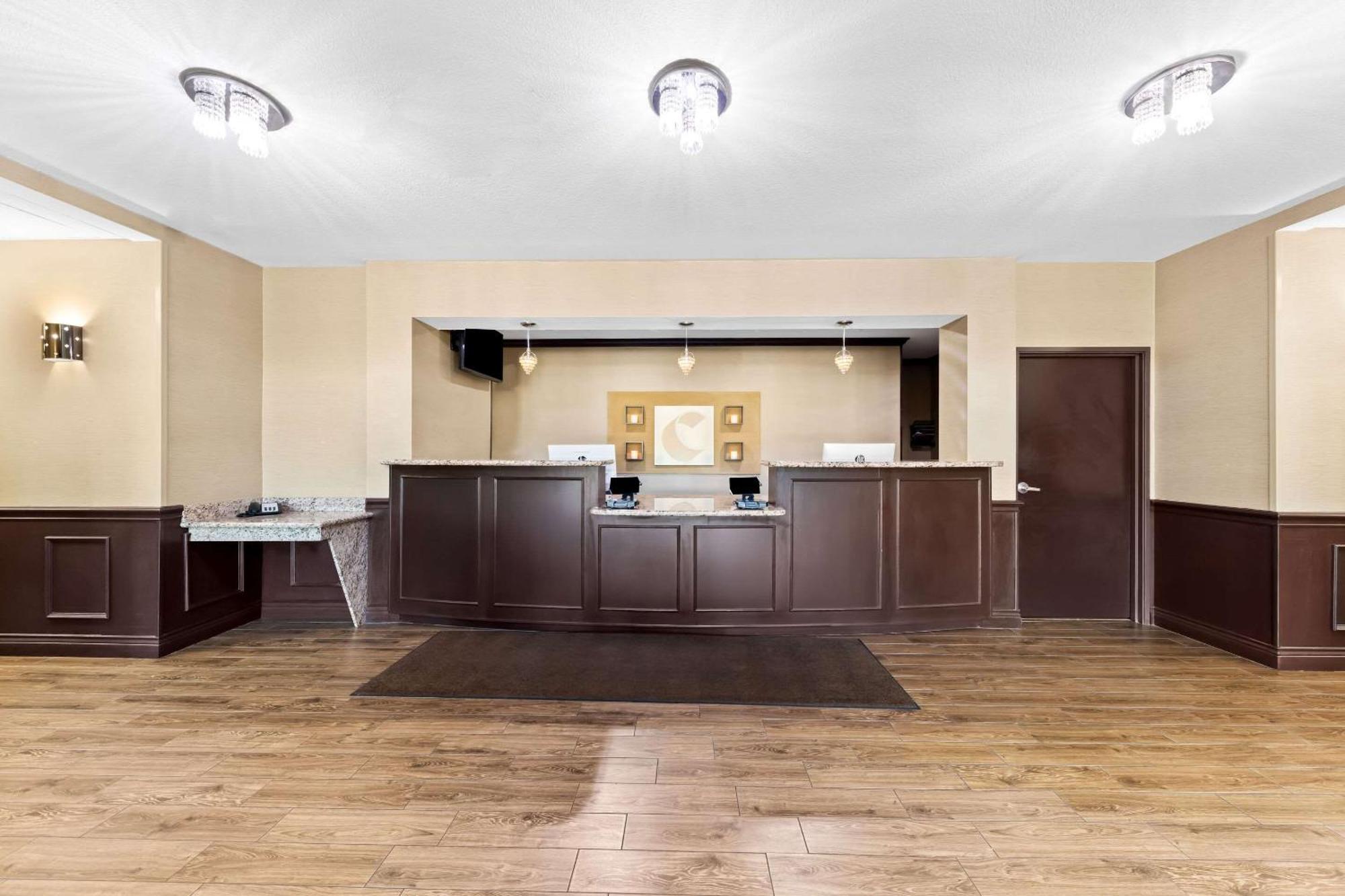 Comfort Inn & Suites Near Lake Lewisville Corinth Extérieur photo